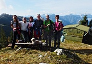 13 Sosta e primo autoscatto di gruppo...